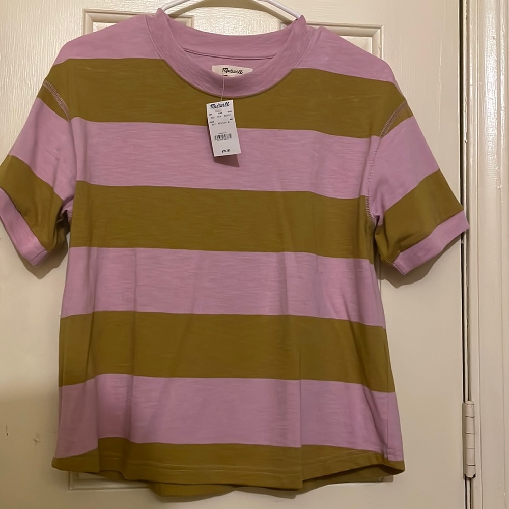 HOST PICK⭐️🥰🎊🎉🥳 Madewell pink and brown or tan.